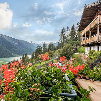 Bild zeigt das Panorama-Apartment Raffeinhof